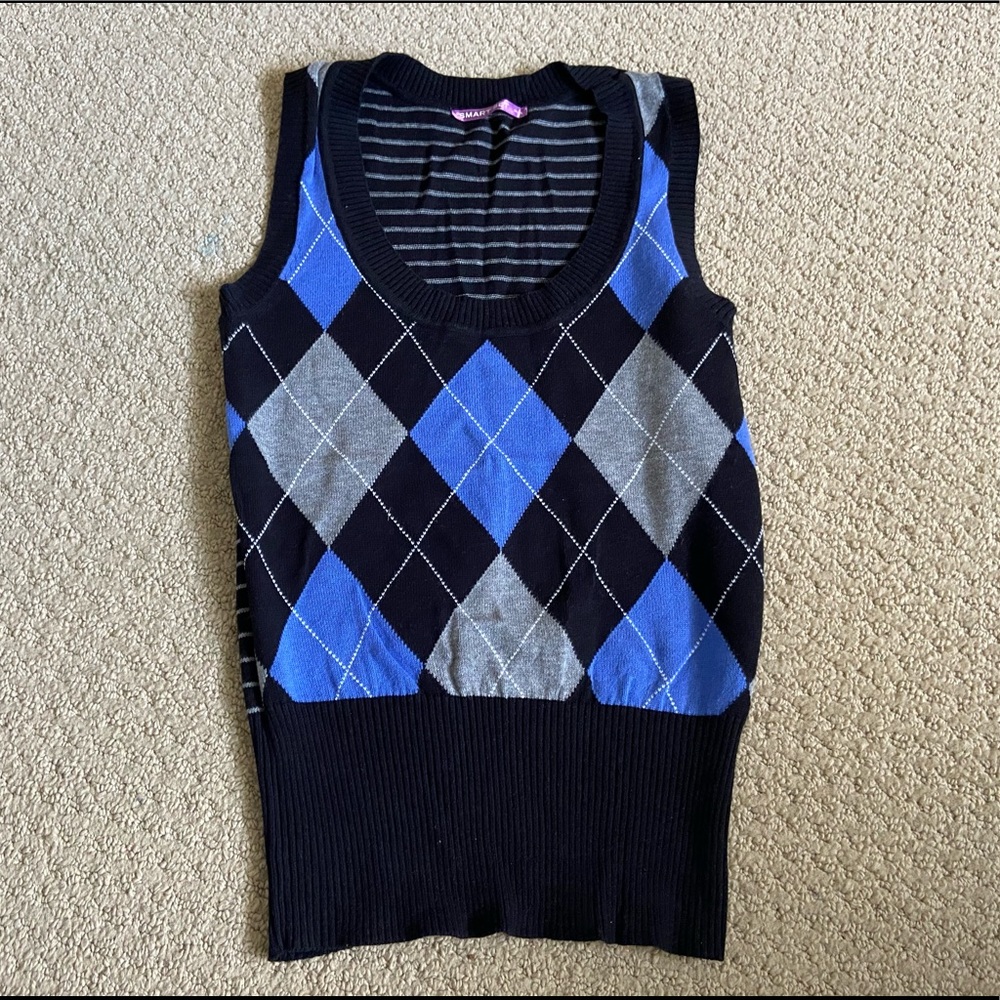 Smart Set Argyle Sweater Vest in size xsmall women’s